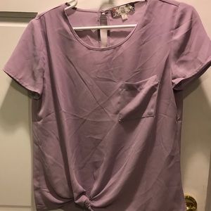 Short sleeve light purple top
